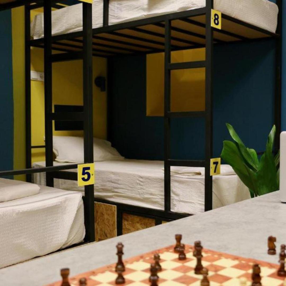 Scary Hostel ティビリシ エクステリア 写真