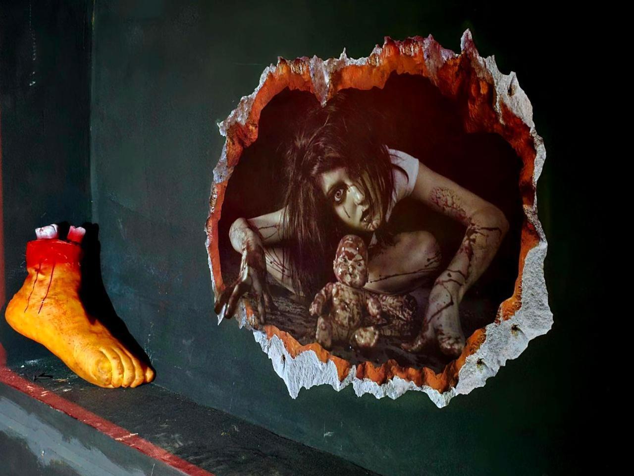 Scary Hostel ティビリシ エクステリア 写真