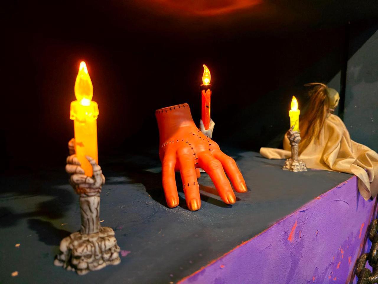 Scary Hostel ティビリシ エクステリア 写真