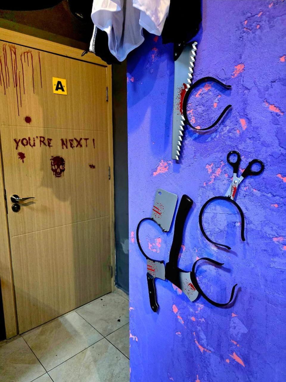 Scary Hostel ティビリシ エクステリア 写真